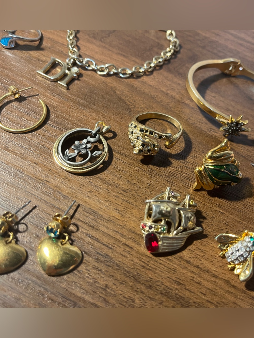 Vintage Jewelry Lot - Picture 4 of 4